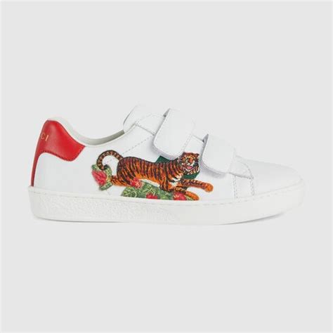 sneakers gucci tigre pelle bianca|gucci tiger accessories.